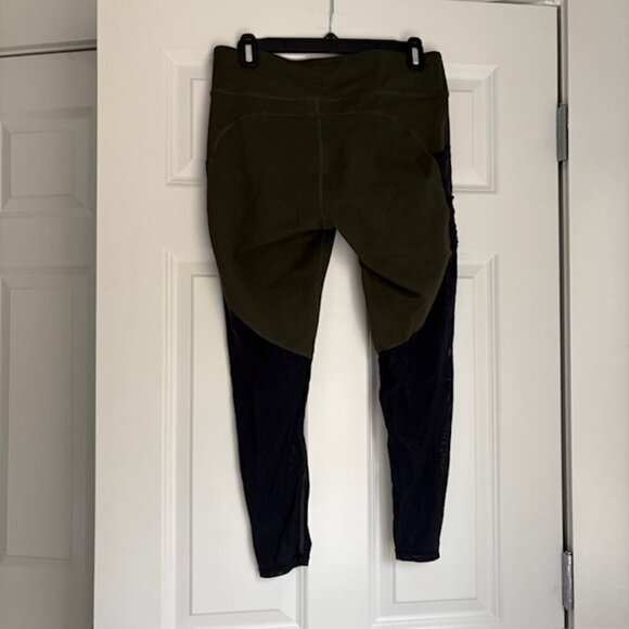 Fabletics PowerHold Legging - Picture 4 of 4